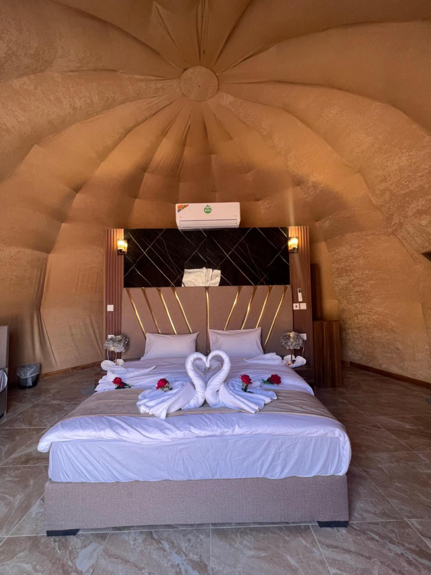 Maraheb Luxury Camp Hotel Wadi Rum Exterior photo